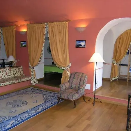 Appartamento Pallanza Sleeps 2 Wifi Verbania